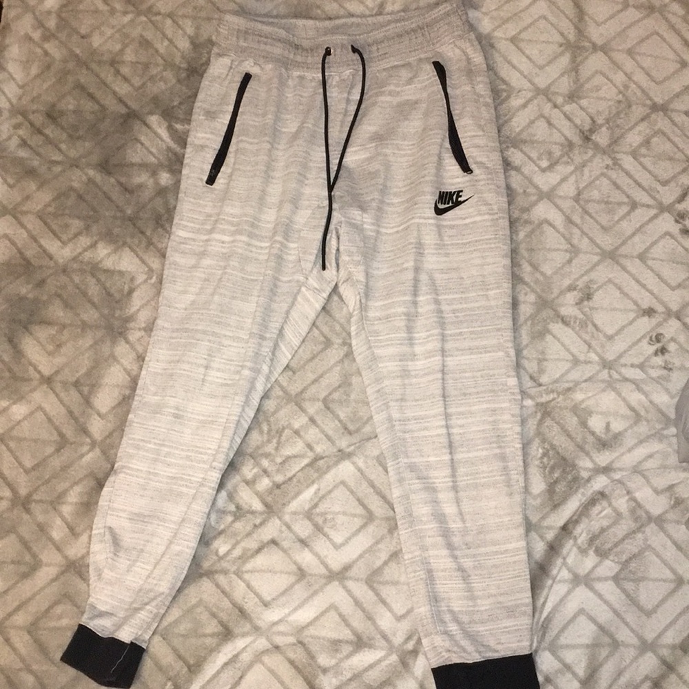 Nike grey joggers